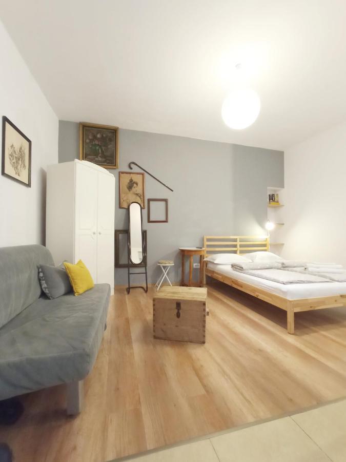 Ferienwohnung Cozy Republicii Brașov Exterior foto